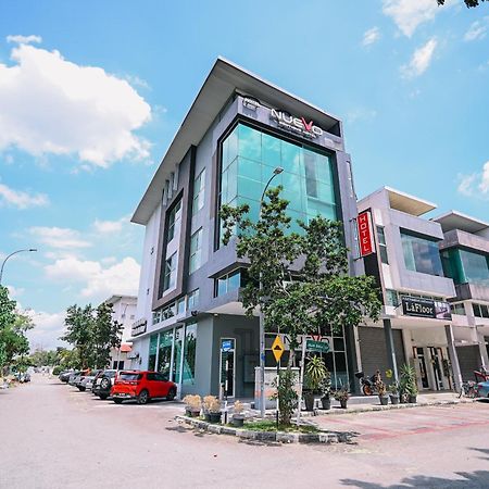 Swing & Pillows - Kota Kemuning Selangor Shah Alam Buitenkant foto