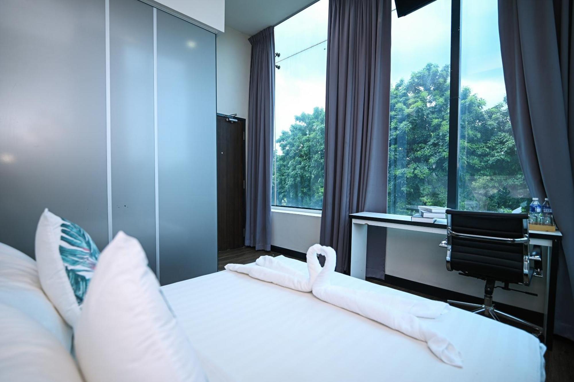 Swing & Pillows - Kota Kemuning Selangor Shah Alam Buitenkant foto